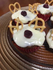 Reindeer/pretzel muffins – Get your little ones involved in the decorating!!